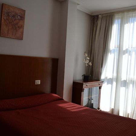 Hotel Os Caracoles Pereiro de Aguiar Dış mekan fotoğraf