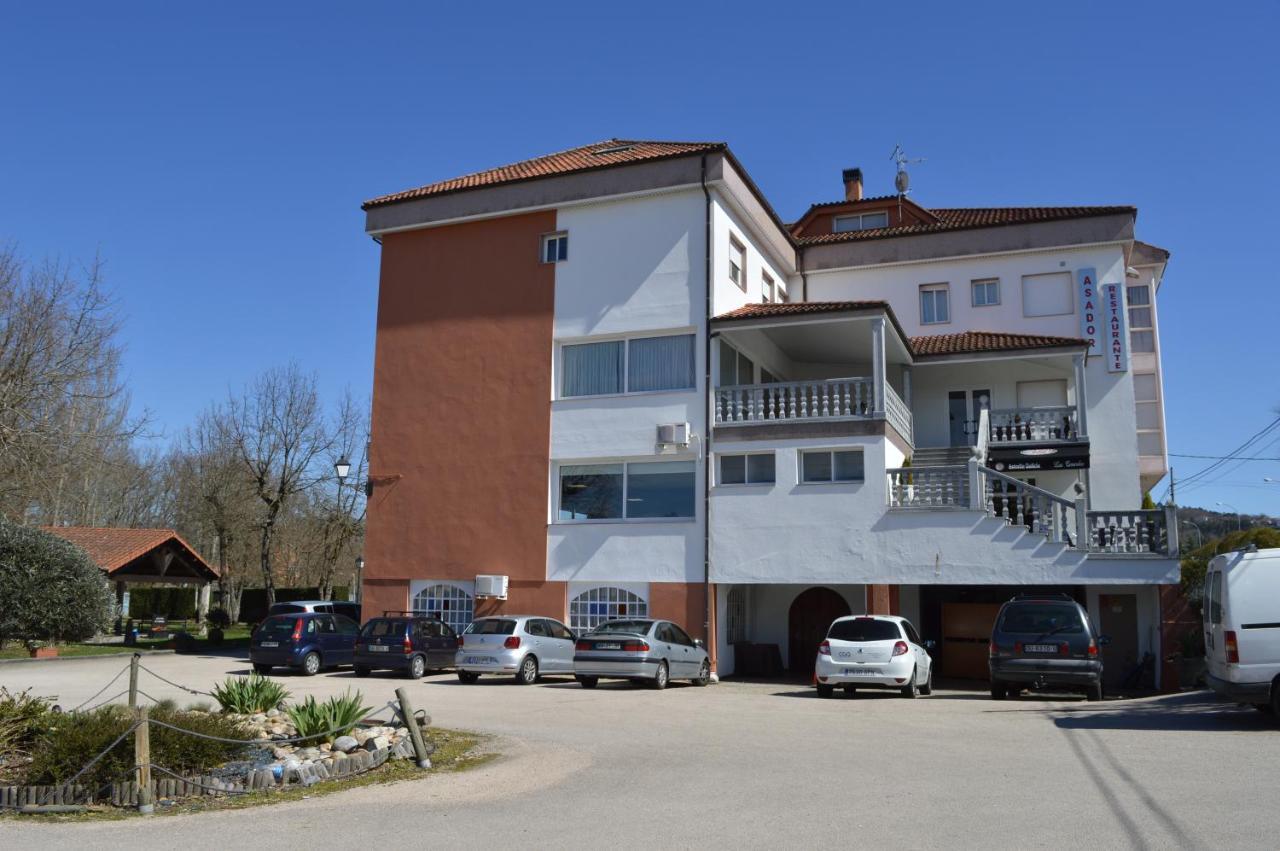 Hotel Os Caracoles Pereiro de Aguiar Dış mekan fotoğraf